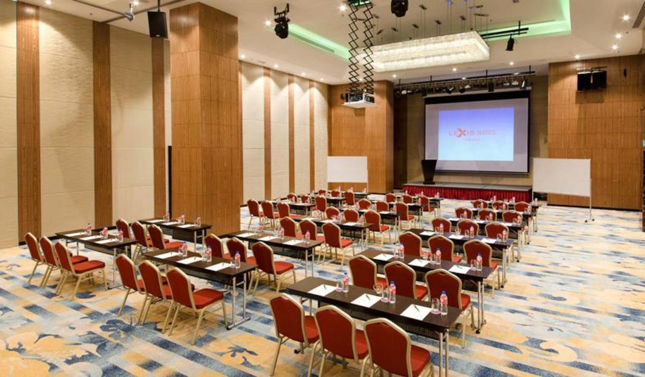 槟城丽昇豪华套房 峇六拜 外观 照片 The Grand Ballroom