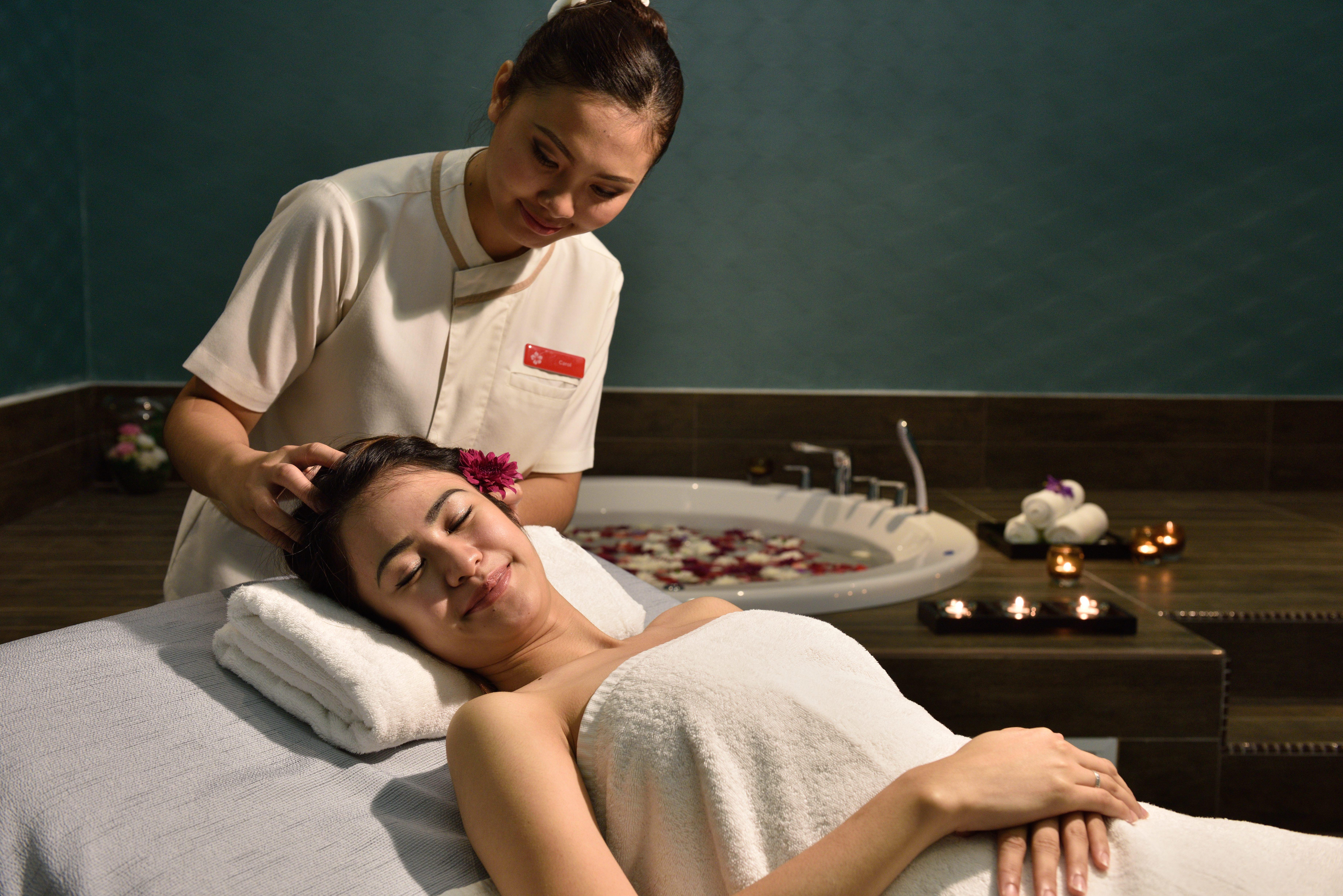 槟城丽昇豪华套房 峇六拜 外观 照片 Thai massage