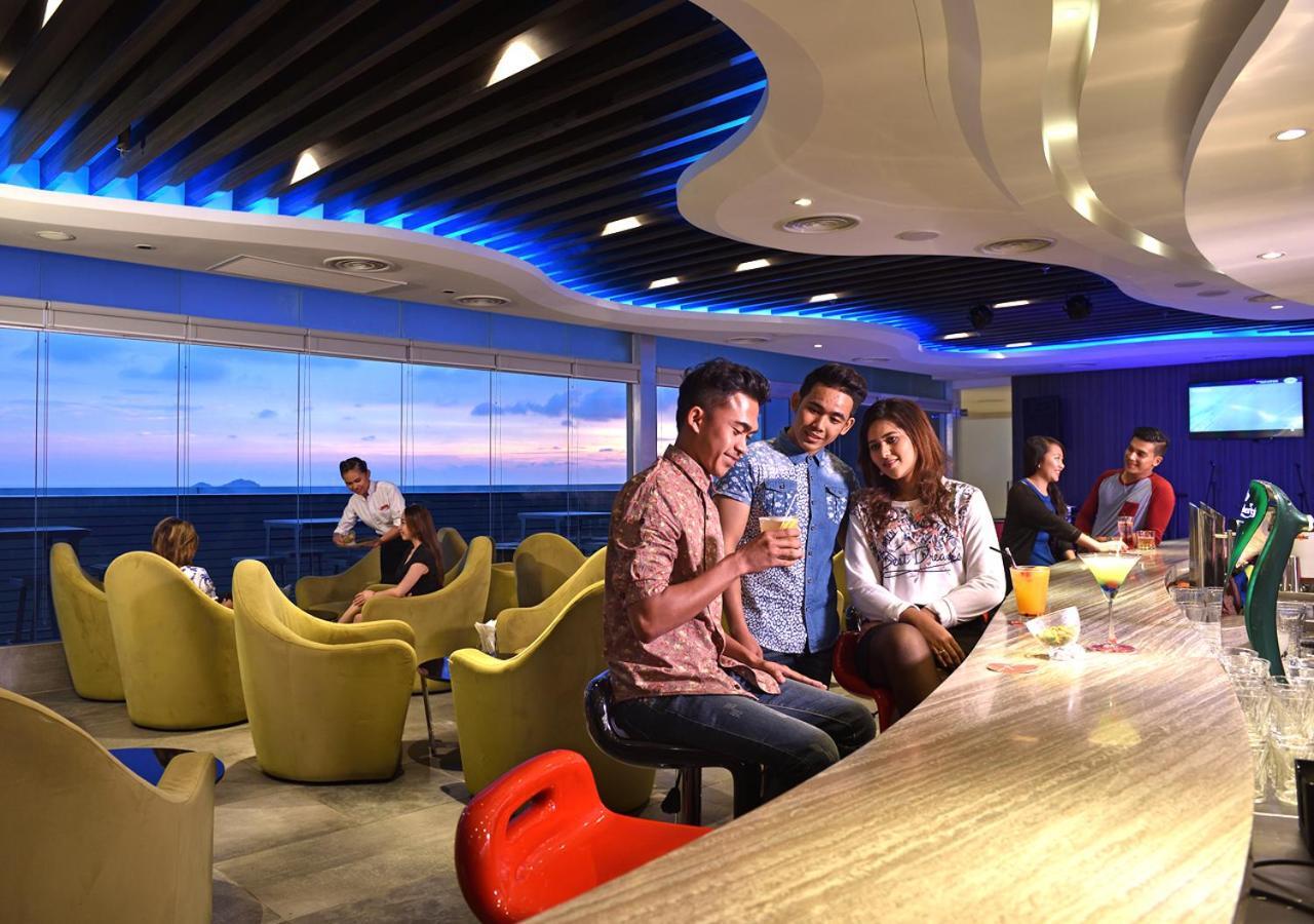 槟城丽昇豪华套房 峇六拜 外观 照片 The lounge at KLIA